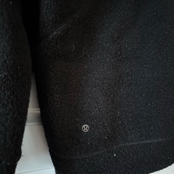 Lululemon “so sherpa” jacket - Picture 3 of 3